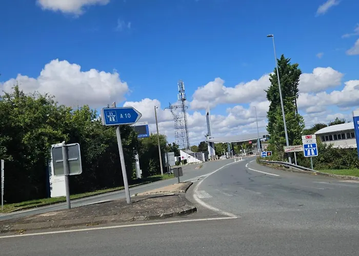 à Côté Du Futuroscope,avec Wifi * Chasseneuil-du-Poitou